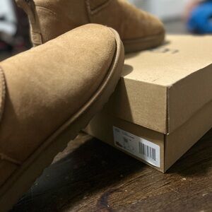 UGG Short Boots in Tan